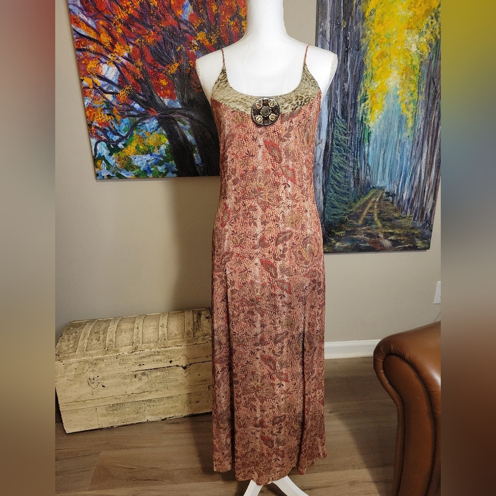 Chic Paisley Maxi Dress with Gold Accents
